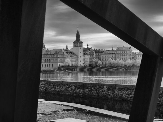 Riverfront-Prague3