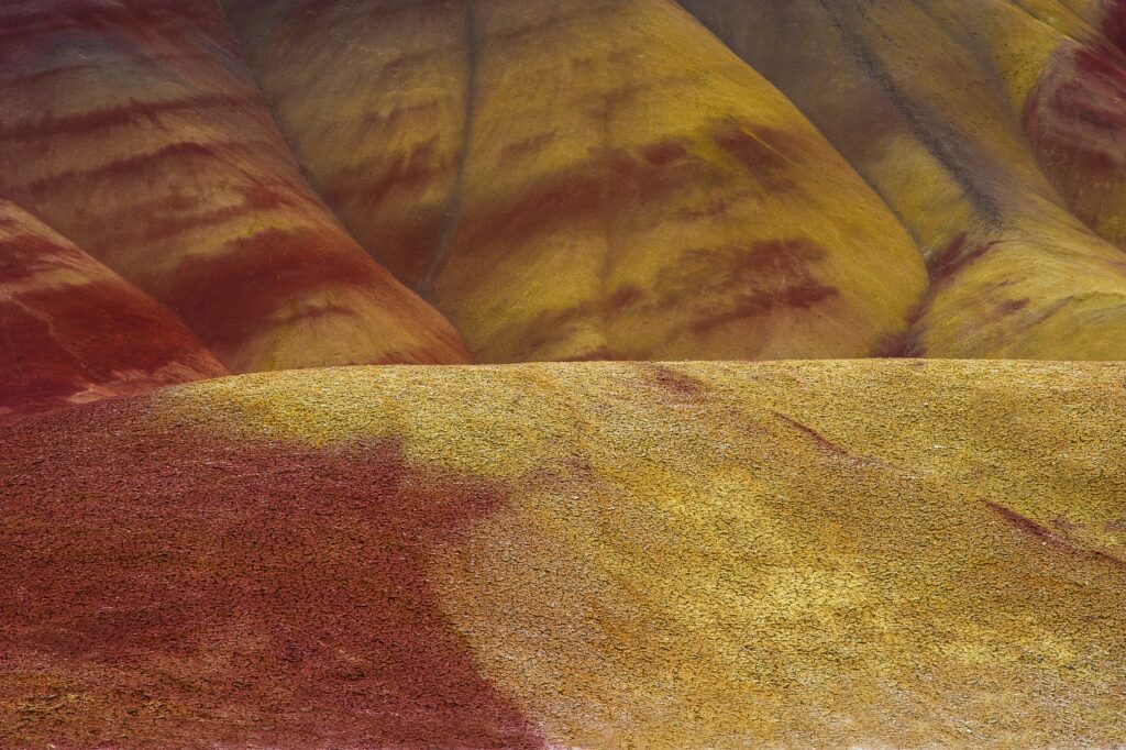 central-oregon-painted-hills-abstract-landscape-photo