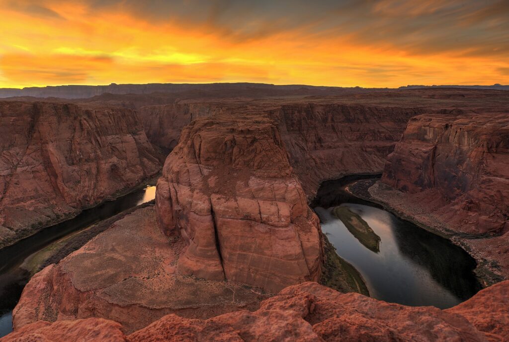 horshoe-canyon-arizona-landscape-sunset